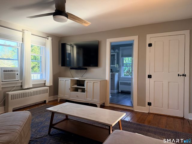 95 Old Norwich Road, Waterford, CT 06375