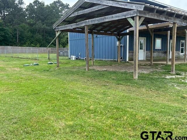 2424 S FM 315, Chandler, TX 75758