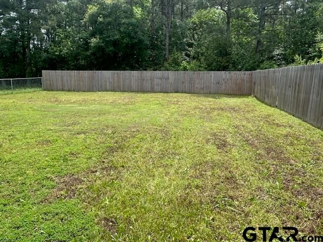 2424 S FM 315, Chandler, TX 75758