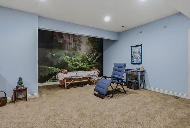 3502 LONGFORDS MILL DR, Columbia, MO 65203
