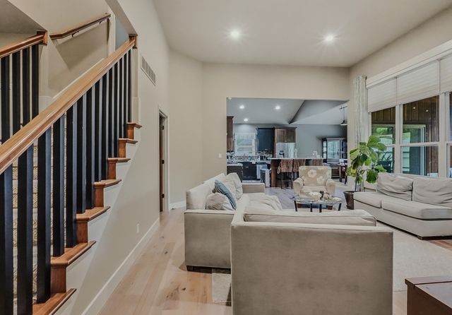 3502 LONGFORDS MILL DR, Columbia, MO 65203