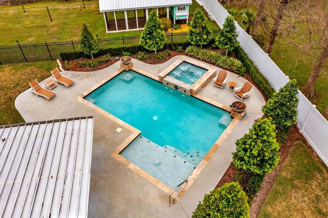 602 Terre Haute Place, Houma, LA 70364