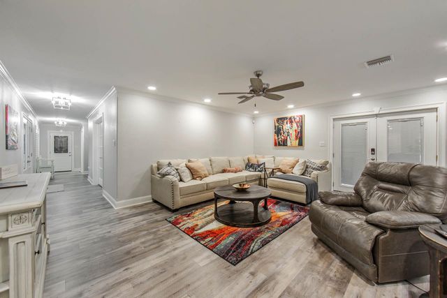 602 Terre Haute Place, Houma, LA 70364