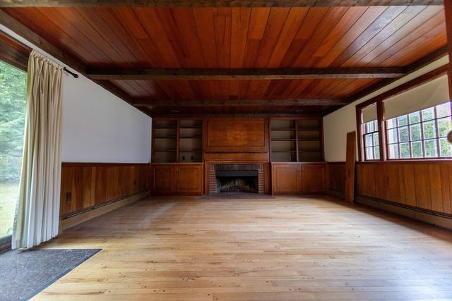 195 Dover Rd, Westwood, MA 02090