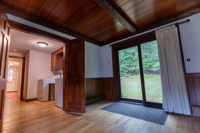 195 Dover Rd, Westwood, MA 02090