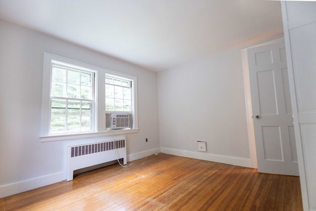 195 Dover Rd, Westwood, MA 02090