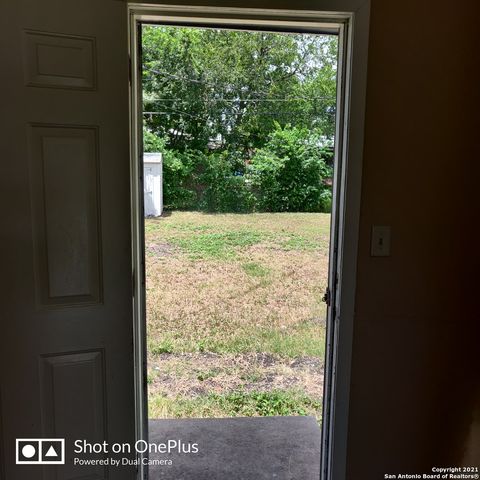 215 bradford, San Antonio, TX 78228
