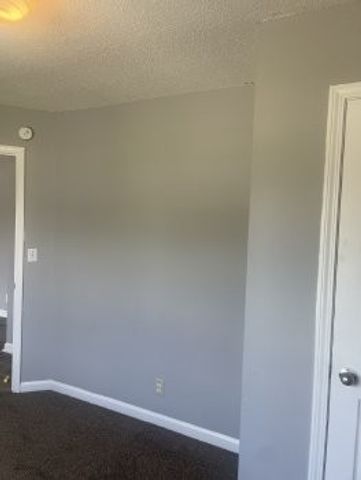 204 Arkansas Ave, Oak Grove, KY 42262