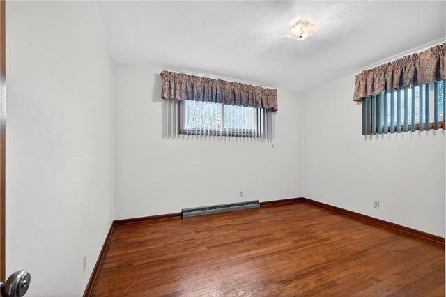 1461 Lynnwood Dr, Hermitage, PA 16148