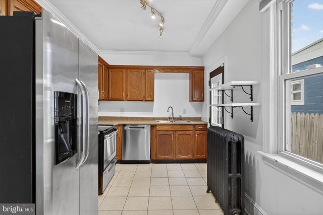 742 E FULTON ST, Lancaster, PA 17602