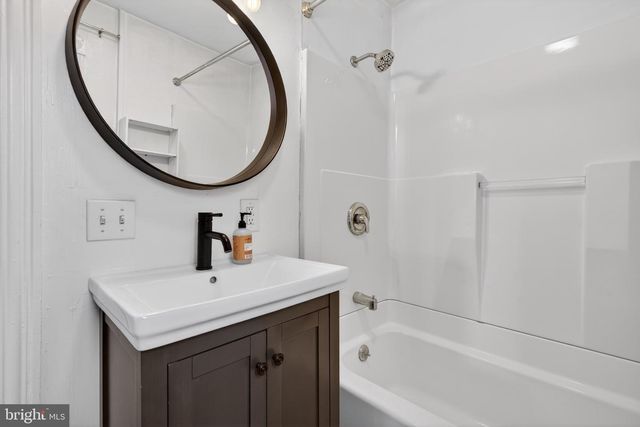 742 E FULTON ST, Lancaster, PA 17602