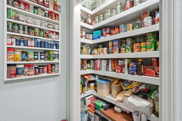 4 Belair Drive, Conway, AR 72034