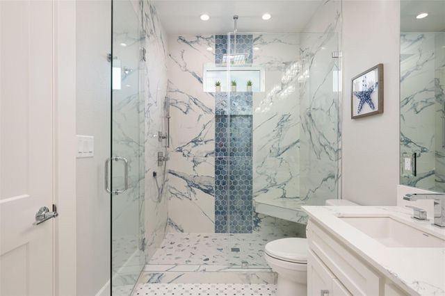 2425 Audubon Avenue, Gilchrist, TX 77617