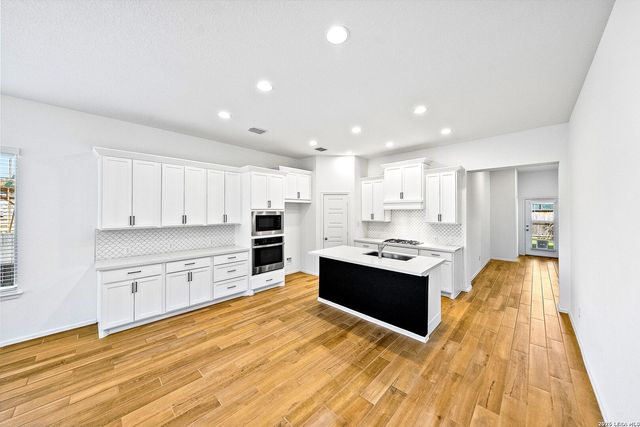 12323 Aurora Basin, San Antonio, TX 78254