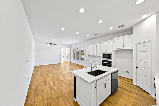 12323 Aurora Basin, San Antonio, TX 78254