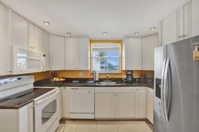 1051 Hillsboro Mile 307e, Hillsboro Beach, FL 33062