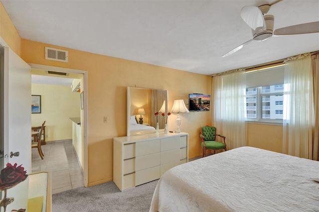 1051 Hillsboro Mile 307e, Hillsboro Beach, FL 33062