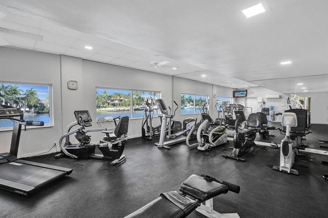 1051 Hillsboro Mile 307e, Hillsboro Beach, FL 33062
