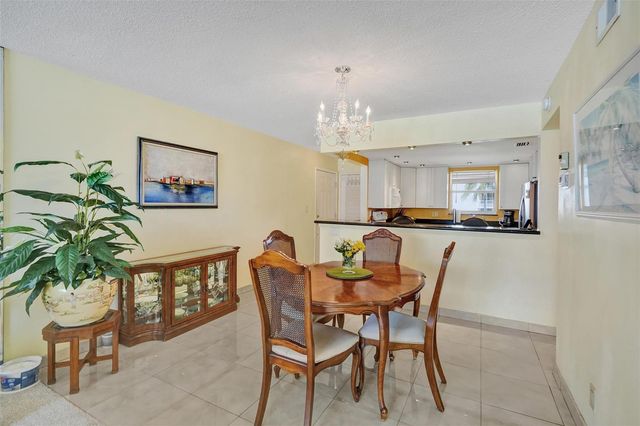 1051 Hillsboro Mile 307e, Hillsboro Beach, FL 33062