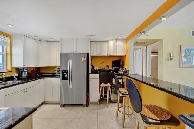 1051 Hillsboro Mile 307e, Hillsboro Beach, FL 33062