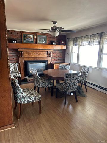 753 Vaniman Island Drive, Brooklyn, MI 49230