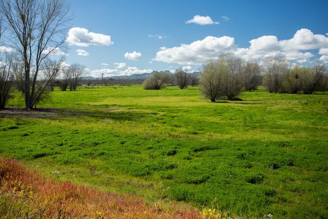 9330 Randie Ct, Live Oak, CA 95953