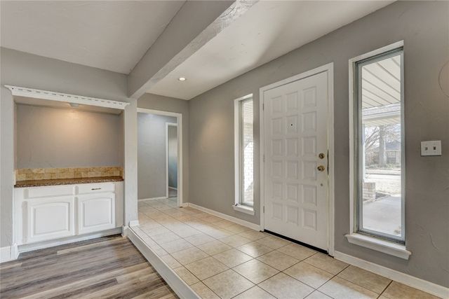 805 Owens Avenue, Edmond, OK 73013