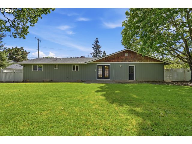 405 Sw ELMWOOD Ave, Mc Minnville, OR 97128