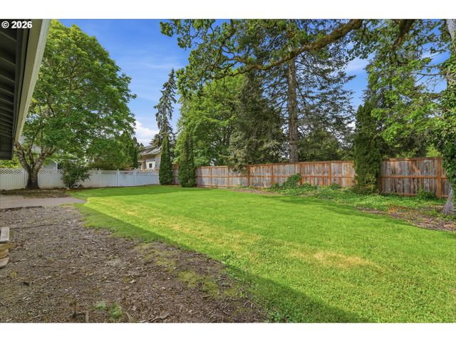 405 Sw ELMWOOD Ave, Mc Minnville, OR 97128