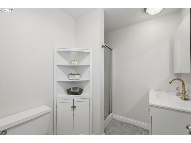 405 Sw ELMWOOD Ave, Mc Minnville, OR 97128