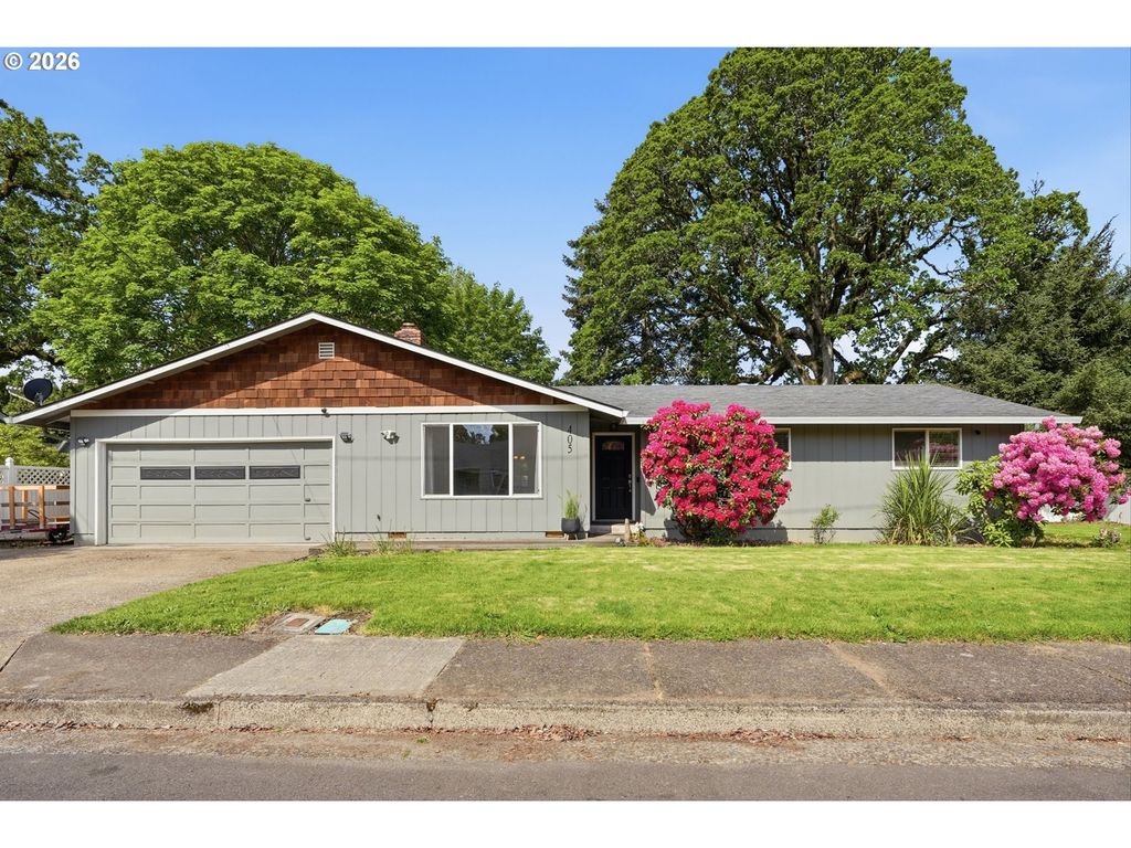 Image 1 of property listing at 405 Sw ELMWOOD Ave, Mc Minnville, OR 97128