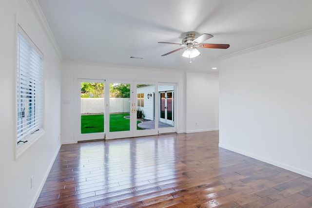 5328 E Pinchot Avenue, Phoenix, AZ 85018