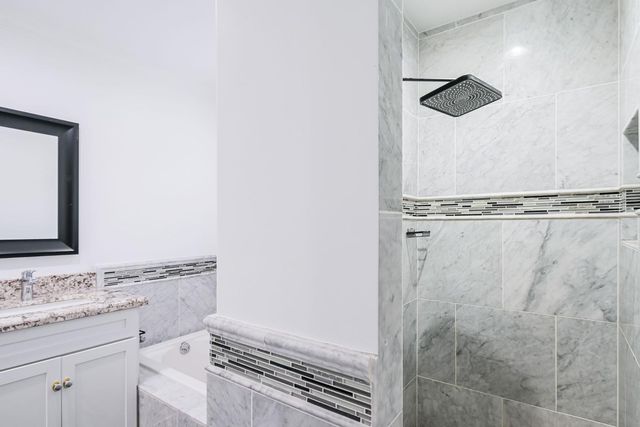 5328 E Pinchot Avenue, Phoenix, AZ 85018