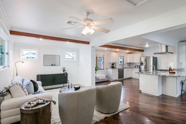 5328 E Pinchot Avenue, Phoenix, AZ 85018