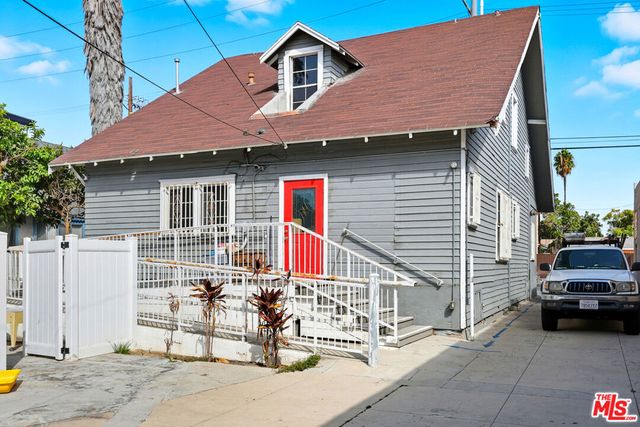522 W Vernon Avenue, Los Angeles, CA 90037