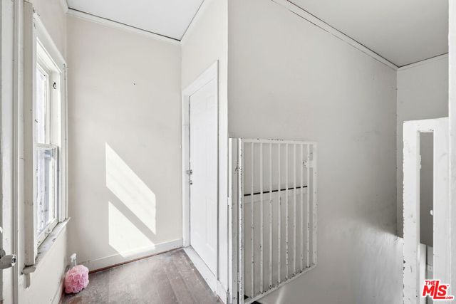 522 W Vernon Avenue, Los Angeles, CA 90037