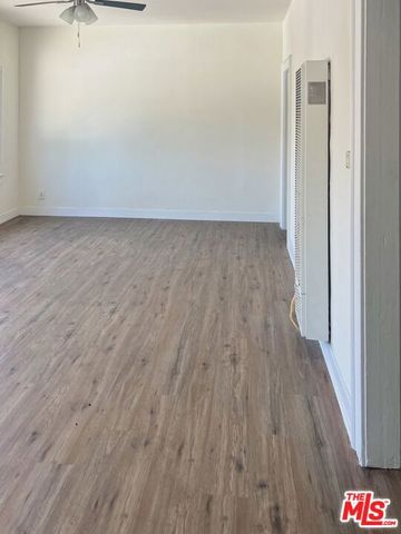 522 W Vernon Avenue, Los Angeles, CA 90037