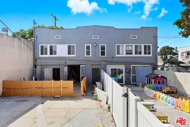 522 W Vernon Avenue, Los Angeles, CA 90037
