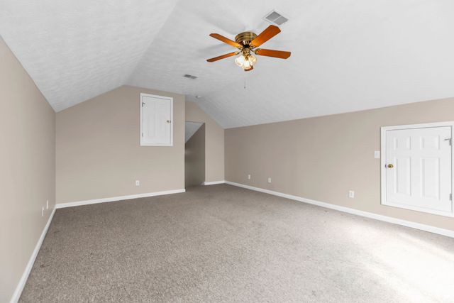 1043 Whitley Pl, Hendersonville, TN 37075