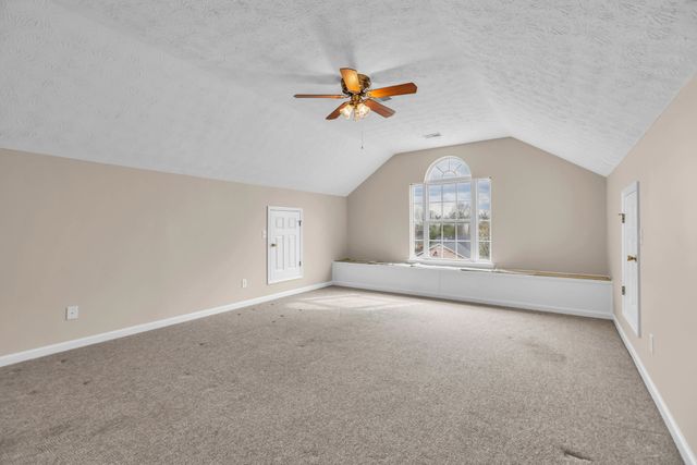 1043 Whitley Pl, Hendersonville, TN 37075