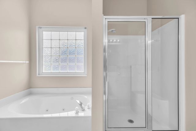 1043 Whitley Pl, Hendersonville, TN 37075