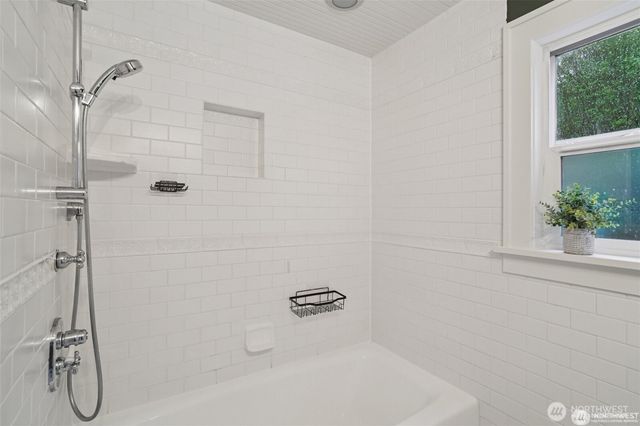 314 N 117th Street, Seattle, WA 98133