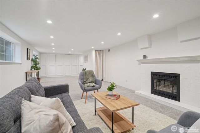 314 N 117th Street, Seattle, WA 98133