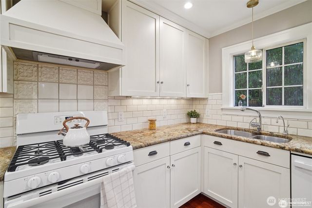 314 N 117th Street, Seattle, WA 98133
