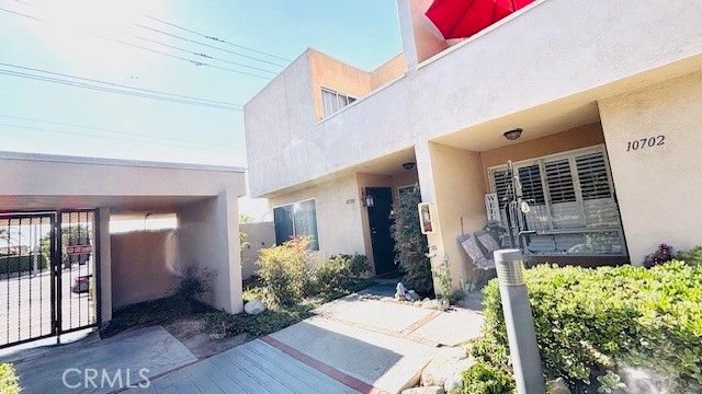 10700 Knott Avenue, Stanton, CA 90680