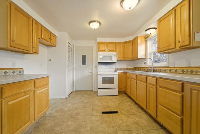 9140 W San Pierre Road, San Pierre, IN 46374