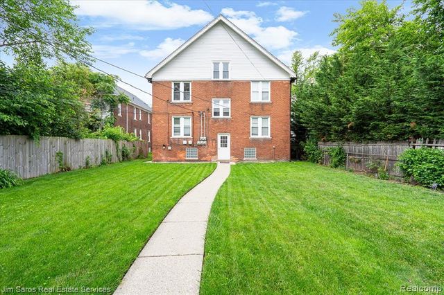 1044 Maryland Street, Grosse Pointe, MI 48230