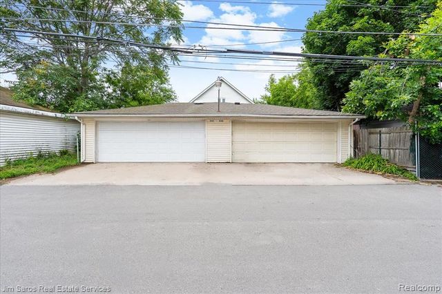 1044 Maryland Street, Grosse Pointe, MI 48230