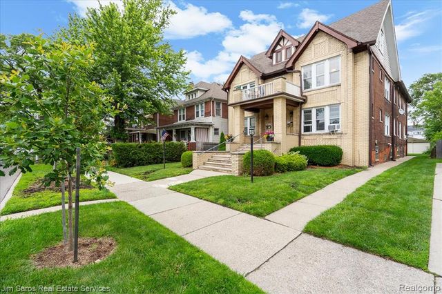 1044 Maryland Street, Grosse Pointe, MI 48230