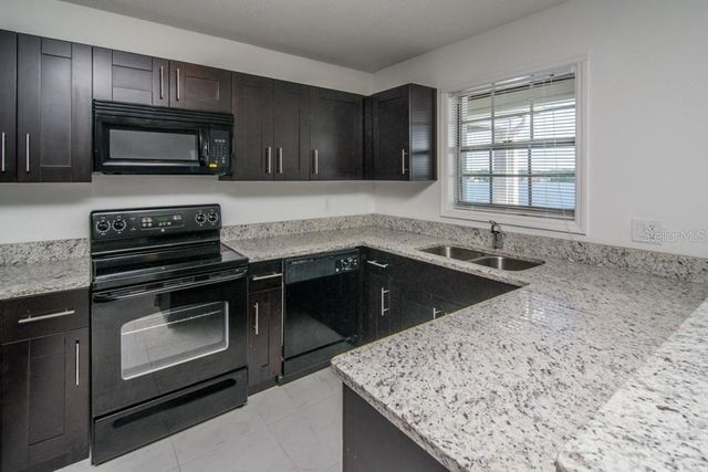 205 POMPANO DRIVE SE D, St Petersburg, FL 33705